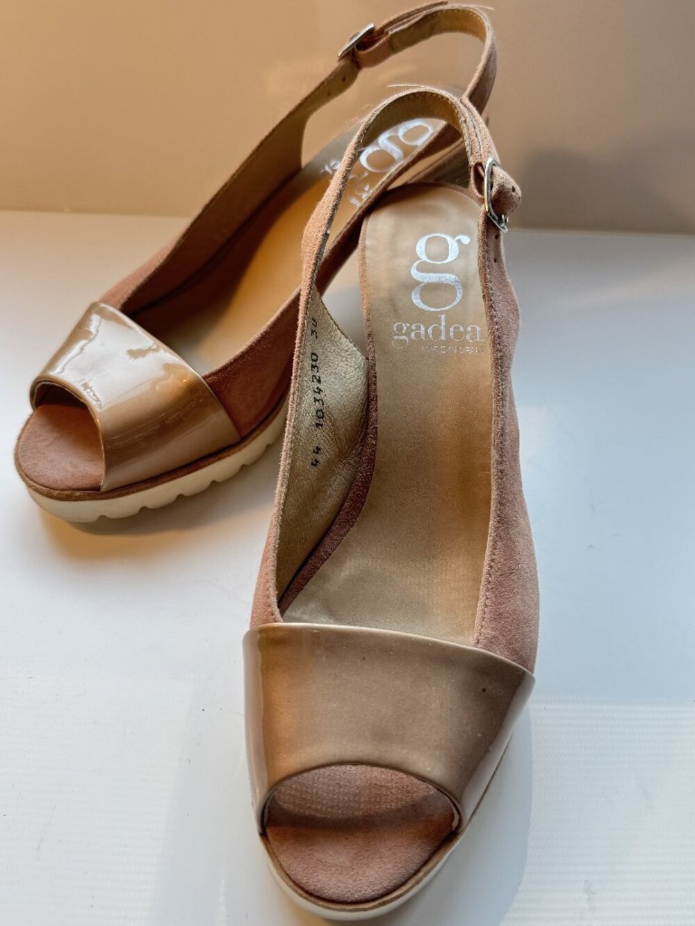 Gadea Blush Suede & Patent Slingback Heels – Made in Spain